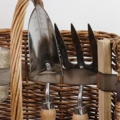 Woodside Willow Tool Basket/Trug With Garden Hand Tools Trowel/Fork/Dibber -Serene Spaces U1N0S3FLDS3