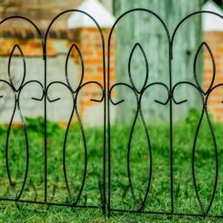 Woodside Felbrigg Metal Garden Border Edging, Outdoor Lawn Fencing, 3m Total Length, Pack Of 5 -Serene Spaces X4ZJ0PHHQTG